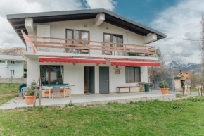 Отель Ski House Bluebird  Гудаури